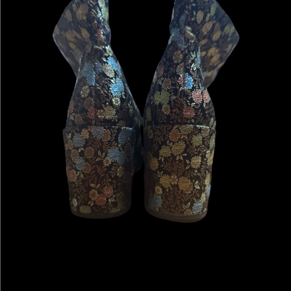 Charles David Black Floral Ankle Boots - Picture 3 of 7